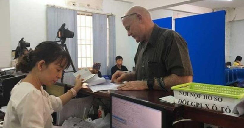dich vu chuyen doi bang lai xe cho nguoi nuoc ngoai